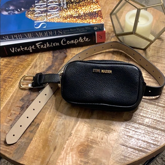 Steve Madden belt bag gold accents - Picture 9 of 11